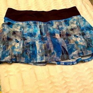 Lululemon skort size 10